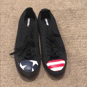 Men’s 11.5 Low Converse American Flag Design